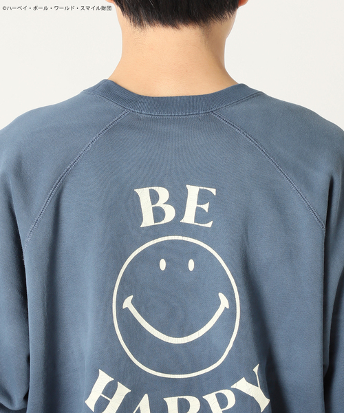 JOURNAL STANDARD relume（ジャーナルスタンダード　レリューム）の「CALIFORNIA スマイリーフェイス クルーネックスウェット（スウェット・メンズ・ブラック/ネイビー/ピンク・MEDIUM/LARGE）」の6枚目の写真