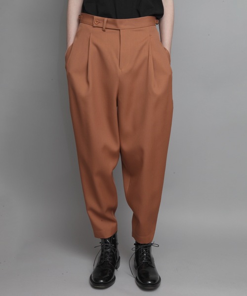 ato（アトウ）の「HARU-KING WOOL 2TACK TAPERD PANTS（その他パンツ・メンズ・ブラック/ダークオレンジ・44/46/48）」の3枚目の写真