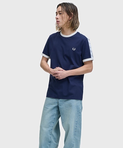 FRED PERRY(フレッドペリー)の「Taped Ringer T-Shirt/テープリンガーTシャツ(Tシャツ/カットソー・メンズ・ブラック/ネイビー/ホワイト/グレー/ライトブルー・L/M/S)」の22枚目の写真