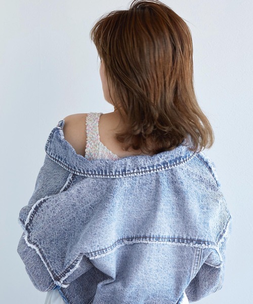 w closet（ダブルクローゼット）の「ショート丈デニムジャケット（デニムジャケット・レディース・ケミカルウォッシュ・FREE）」の7枚目の写真