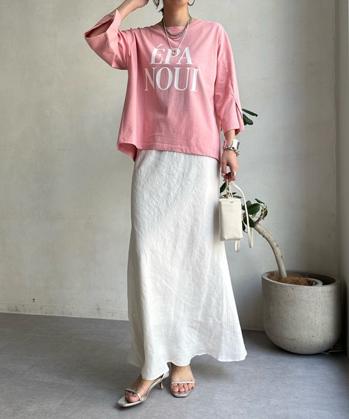 DouDou（ドゥドゥ）の「袖スリットロゴTEE（Tシャツ/カットソー・レディース・ベージュ/ピンク/オフホワイト/ライトグリーン・FREE）」の10枚目の写真