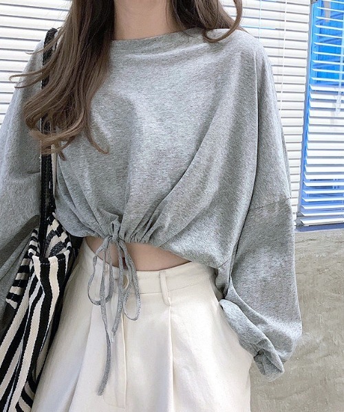 LADY LIKE(レディライク)の「裾ドロストショート丈トップス(Tシャツ/カットソー・レディース・ブラック/ホワイト/グレー・M)」の3枚目の写真