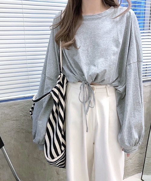 LADY LIKE(レディライク)の「裾ドロストショート丈トップス(Tシャツ/カットソー・レディース・ブラック/ホワイト/グレー・M)」の9枚目の写真