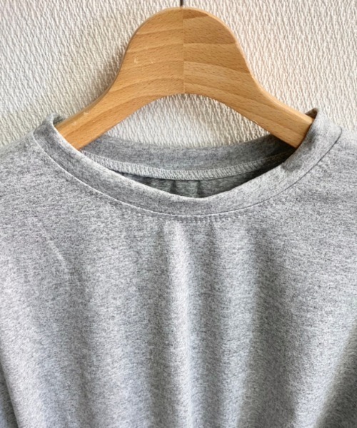 LADY LIKE(レディライク)の「裾ドロストショート丈トップス(Tシャツ/カットソー・レディース・ブラック/ホワイト/グレー・M)」の12枚目の写真
