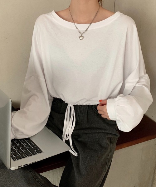 LADY LIKE(レディライク)の「裾ドロストショート丈トップス(Tシャツ/カットソー・レディース・ブラック/ホワイト/グレー・M)」の19枚目の写真