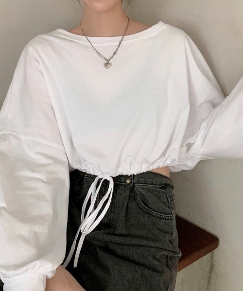 LADY LIKE(レディライク)の「裾ドロストショート丈トップス(Tシャツ/カットソー・レディース・ブラック/ホワイト/グレー・M)」の21枚目の写真