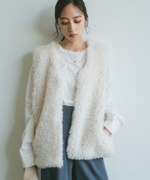 VANNIE U（ヴァニーユー）の「プードルファーベスト（ベスト・レディース・ベージュ/アイボリー・FREE）」の8枚目の写真