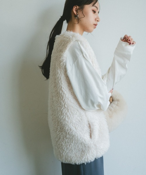 VANNIE U（ヴァニーユー）の「プードルファーベスト（ベスト・レディース・ベージュ/アイボリー・FREE）」の11枚目の写真