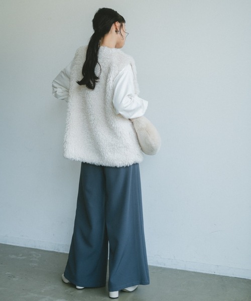 VANNIE U（ヴァニーユー）の「プードルファーベスト（ベスト・レディース・ベージュ/アイボリー・FREE）」の15枚目の写真