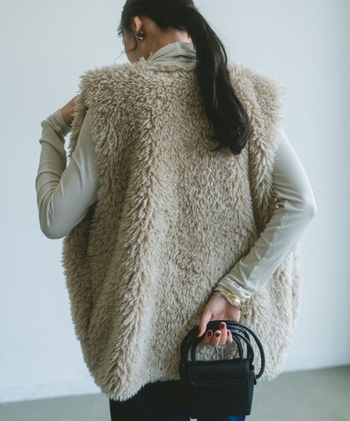 VANNIE U（ヴァニーユー）の「プードルファーベスト（ベスト・レディース・ベージュ/アイボリー・FREE）」の21枚目の写真