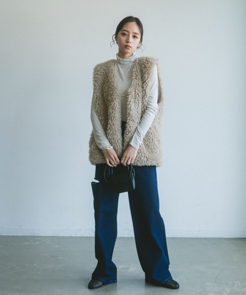 VANNIE U（ヴァニーユー）の「プードルファーベスト（ベスト・レディース・ベージュ/アイボリー・FREE）」の6枚目の写真