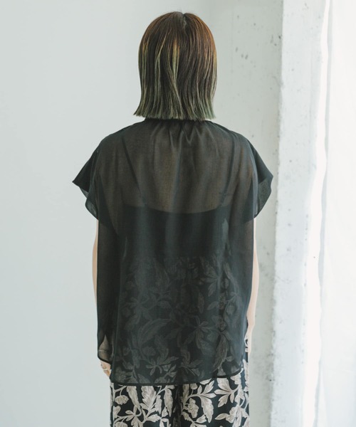 ITEMS URBANRESEARCH（アイテムズ アーバンリサーチ）の「ボイルライクフレンチブラウス（Tシャツ/カットソー・レディース・ホワイト/ブラック/モカ・FREE）」の21枚目の写真