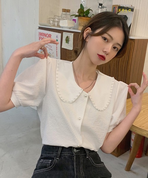 shopnikoniko（ショップニコニコ）の「パールボタン パフスリーブ 半袖ブラウス（シャツ/ブラウス・レディース・ブルー/ホワイト・フリー）」の6枚目の写真