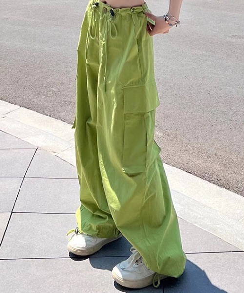 deux amour（ドゥーザムール）の「ドロストワイドカーゴパンツ（カーゴパンツ・レディース・ブラック/グリーン・FREE）」の11枚目の写真