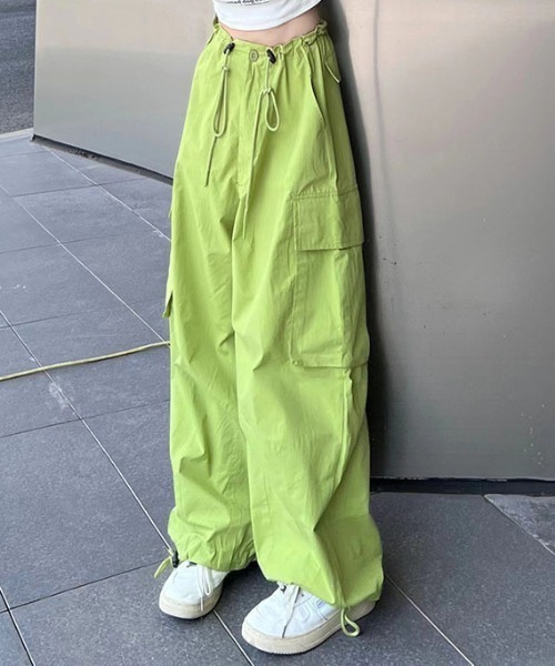 deux amour（ドゥーザムール）の「ドロストワイドカーゴパンツ（カーゴパンツ・レディース・ブラック/グリーン・FREE）」の7枚目の写真