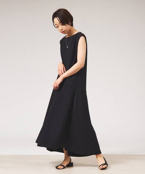 qualite(カリテ)の「ブークレ×タフタロングワンピース(ワンピース・レディース・アイボリー/ブラック・38/34)」の9枚目の写真