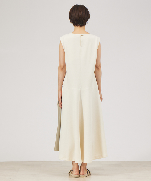 qualite(カリテ)の「ブークレ×タフタロングワンピース(ワンピース・レディース・アイボリー/ブラック・38/34)」の11枚目の写真