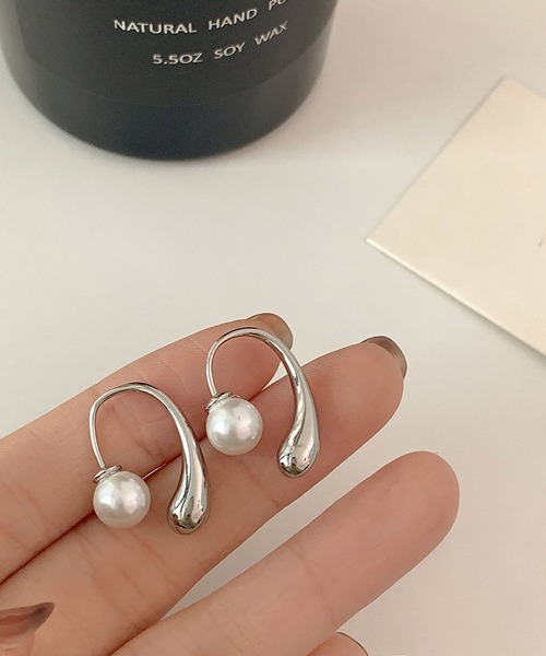 LA VORAGINE（ラ ヴォラジネ）の「金属アレルギー対応エコパールピアス(両耳用)（ピアス（両耳用）・レディース・シルバー/ゴールド・FREE）」の7枚目の写真