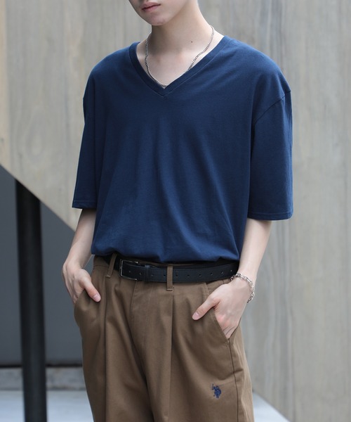 GILDAN(ギルダン)の「【GILDAN】4.5 oz ソフトスタイルVネック Tシャツ ※64V00 MURS(Tシャツ/カットソー・メンズ・チャコールグレー/グレー/ブラック/ネイビー/ホワイト/レッド・S/M/L/XL)」の5枚目の写真
