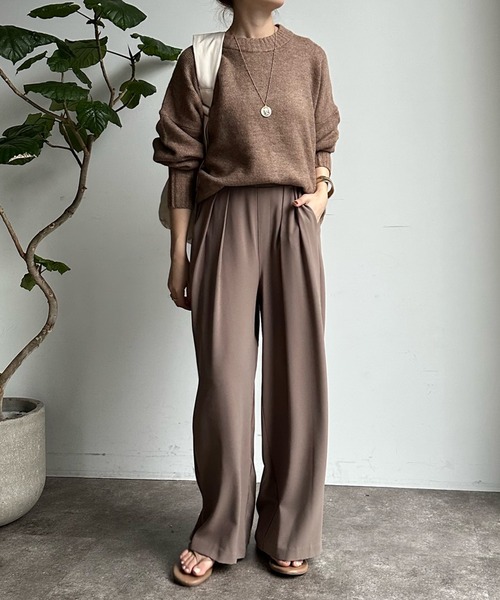 DouDou(ドゥドゥ)の「【WEB限定】 ショート丈ワイドクルーネックプルオーバー(Tシャツ/カットソー・レディース・レッド/アイボリー/ブラウン系/ブラック/ブルー・FREE)」の6枚目の写真