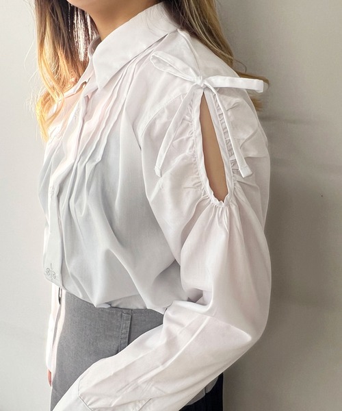 179/WG(イチナナキュウダブルジー)の「ヒヨク刺繍カッティングシャツ(シャツ/ブラウス・レディース・チャコールグレー/ブルー/オフホワイト・MEDIUM)」の19枚目の写真