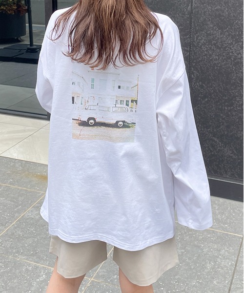 LE MORE(リモア)の「オーバーサイズフォトプリントロンT(Tシャツ/カットソー・レディース・ホワイト系その他/ホワイト系その他2・FREE)」の1枚目の写真