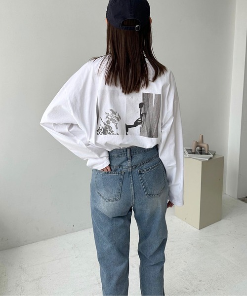 LE MORE(リモア)の「オーバーサイズフォトプリントロンT(Tシャツ/カットソー・レディース・ホワイト系その他/ホワイト系その他2・FREE)」の12枚目の写真