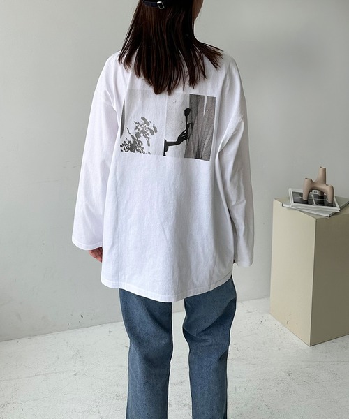 LE MORE(リモア)の「オーバーサイズフォトプリントロンT(Tシャツ/カットソー・レディース・ホワイト系その他/ホワイト系その他2・FREE)」の15枚目の写真