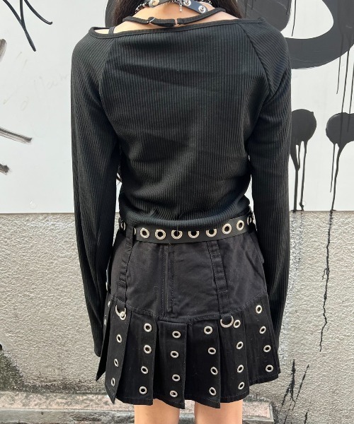 XU(エックスユー)の「【Never mind the XU】print crop top / 【ネバーマインド ザ エックスユー】プリントクロップ長袖Tシャツ(Tシャツ/カットソー・レディース・ブラック/グレー・ONE SIZE)」の5枚目の写真