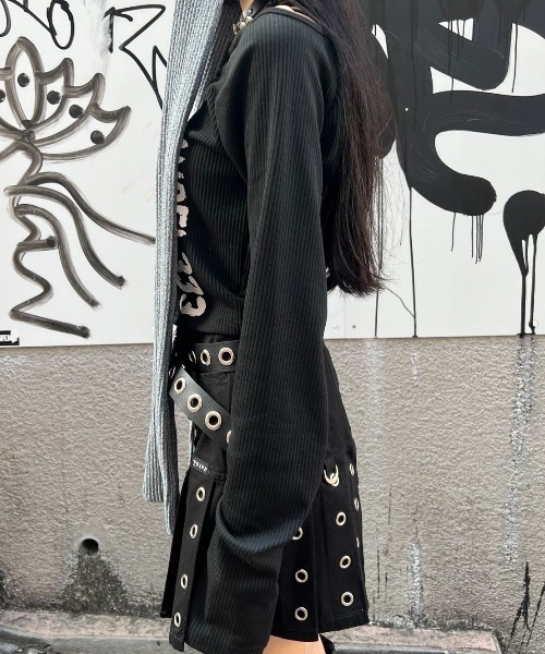 XU（エックスユー）の「【Never mind the XU】print crop top