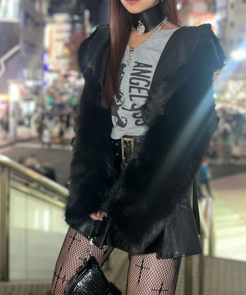 XU(エックスユー)の「【Never mind the XU】print crop top / 【ネバーマインド ザ エックスユー】プリントクロップ長袖Tシャツ(Tシャツ/カットソー・レディース・ブラック/グレー・ONE SIZE)」の22枚目の写真