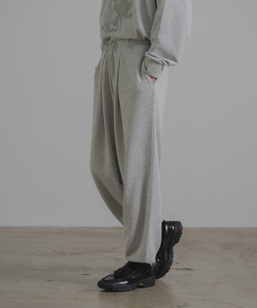 KUUUPY（クーピー）の「KUUUPY × Nagatsuka  蛙刺繍裏毛スウェットパンツ（スウェットパンツ・メンズ・グレー/ブラック・LARGE/SMALL/MEDIUM）」の9枚目の写真
