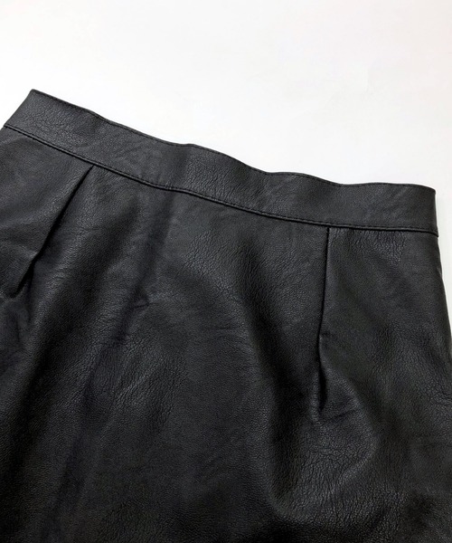 SHEENA(シーナ)の「エコレザーリングジップミニスカート(スカート・レディース・ブラック・L/S/M)」の17枚目の写真