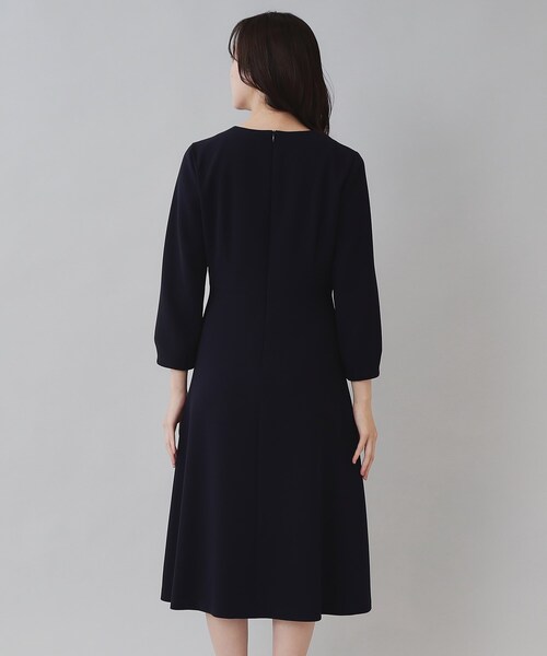 UNTITLED（アンタイトル）の「◆【セレモニー／セットアップ可能／洗える】TWC フィット＆フレアワンピース（ワンピース・レディース・ブラック/ナチュラル/ネイビー/ベージュ系その他7・00/01/02/03/04/42/44/46/48/50）」の9枚目の写真