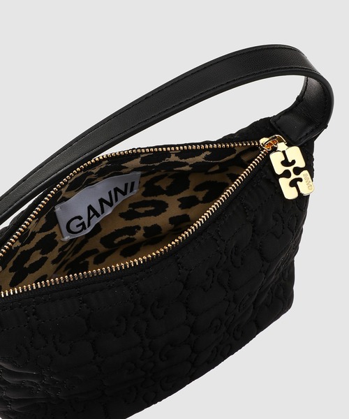 GANNI（ガニー）の「Butterfly Small Pouch Satin（ハンドバッグ・レディース・ブラック・ONE SIZE）」の6枚目の写真