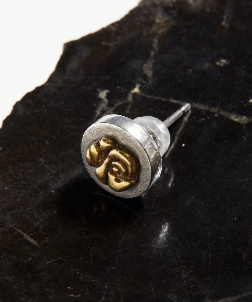rehacer(レアセル)の「rehacer : Flower Tiny Earrings / フラワー タイニー ピアス(ピアス(片耳用)・メンズ・その他2/その他1/その他3・FREE)」の1枚目の写真