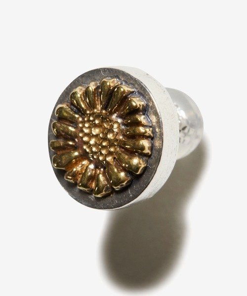 rehacer(レアセル)の「rehacer : Flower Tiny Earrings / フラワー タイニー ピアス(ピアス(片耳用)・メンズ・その他2/その他1/その他3・FREE)」の7枚目の写真