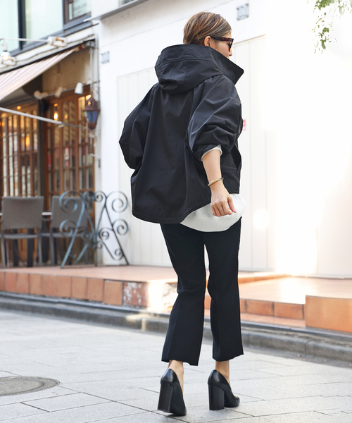 Deuxieme Classe(ドゥーズィエムクラス)の「【LIBERADD/リベラド】 HOODIE ブルゾン(ナイロンジャケット・レディース・ブラック/キャメル・FREE)」の16枚目の写真