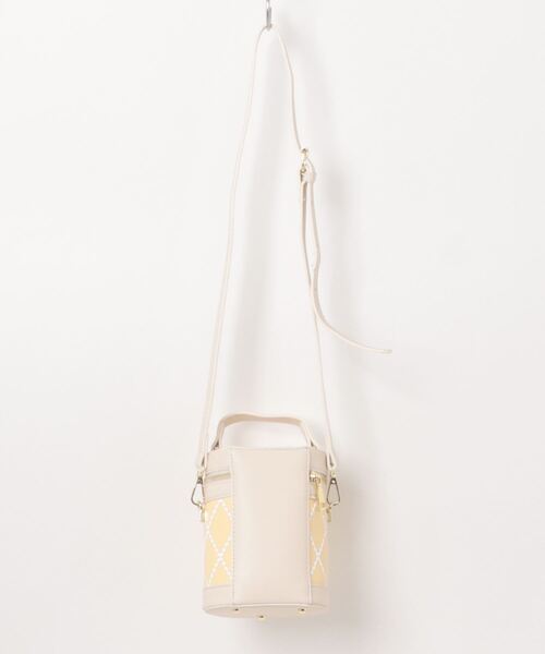 clear（クリア）の「配色バケツバッグ≪2024SS≫（ハンドバッグ・レディース・オフホワイト/ブラック・F）」の3枚目の写真