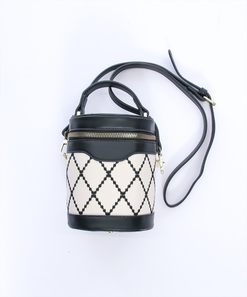 clear（クリア）の「配色バケツバッグ≪2024SS≫（ハンドバッグ・レディース・オフホワイト/ブラック・F）」の7枚目の写真