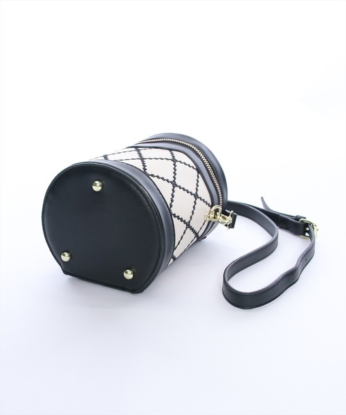 clear（クリア）の「配色バケツバッグ≪2024SS≫（ハンドバッグ・レディース・オフホワイト/ブラック・F）」の9枚目の写真