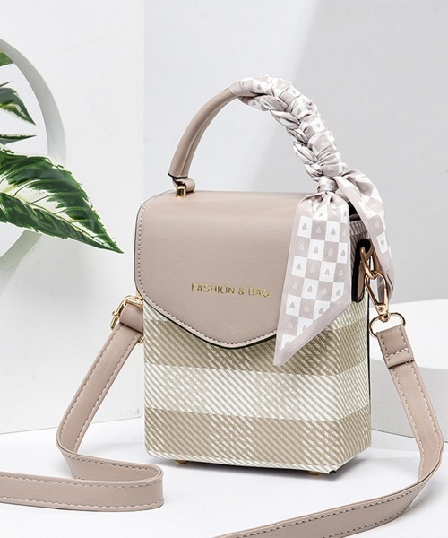 Miniministore（ミニミニストア）の「ミニショルダーバッグ スカーフ付き 縦型（ショルダーバッグ・レディース・ミント/ベージュ/ブラック/ピンク/イエロー/サックスブルー・FREE）」の2枚目の写真