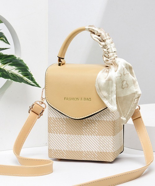 Miniministore（ミニミニストア）の「ミニショルダーバッグ スカーフ付き 縦型（ショルダーバッグ・レディース・ミント/ベージュ/ブラック/ピンク/イエロー/サックスブルー・FREE）」の5枚目の写真