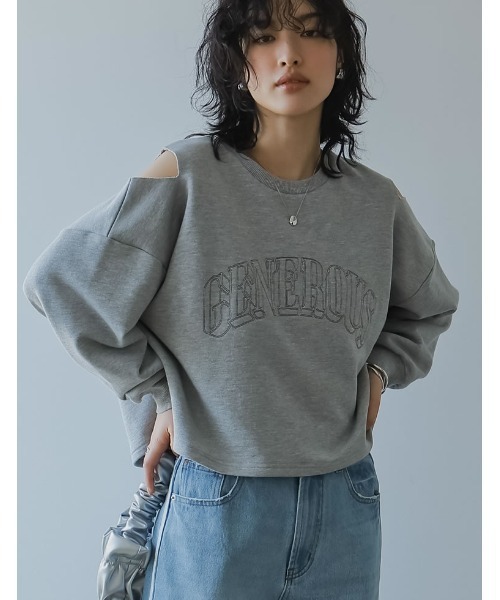 Re:EDIT(リエディ)の「裏毛刺繍ロゴ肩スリットあきショート丈トップス(スウェット・レディース・ホワイト/チャコールグレー/杢グレー・MEDIUM/LARGE)」の3枚目の写真