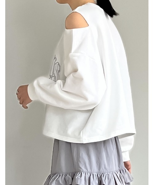 Re:EDIT(リエディ)の「裏毛刺繍ロゴ肩スリットあきショート丈トップス(スウェット・レディース・ホワイト/チャコールグレー/杢グレー・MEDIUM/LARGE)」の14枚目の写真