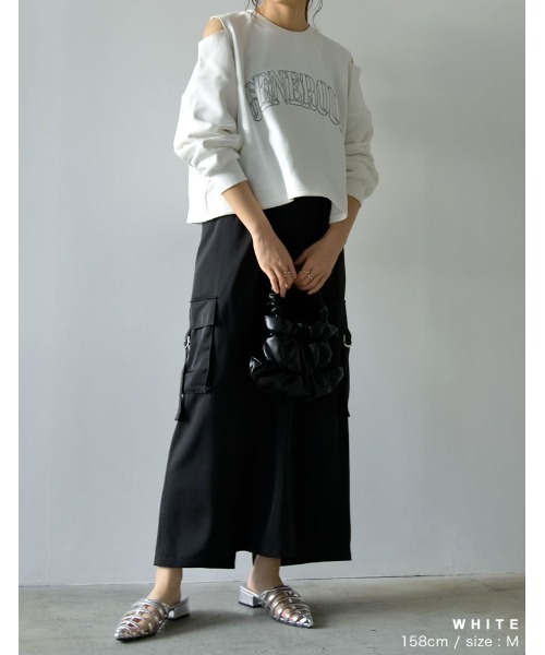 Re:EDIT(リエディ)の「裏毛刺繍ロゴ肩スリットあきショート丈トップス(スウェット・レディース・ホワイト/チャコールグレー/杢グレー・MEDIUM/LARGE)」の16枚目の写真