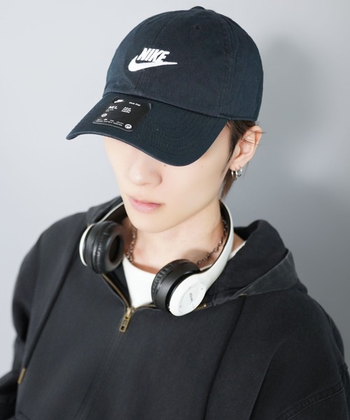 NIKE（ナイキ）の「【NIKE/ナイキ】ワンポイント刺繍ロゴキャップ/ユニセックス/ストリートコーデに（キャップ・メンズ・ホワイト/ブラック/グリーン/オフホワイト/ブラック系その他・ONESIZE）」の10枚目の写真