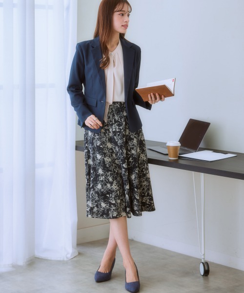 7days Life Styling(セブンデイズライフスタイリング)の「フレアボウタイ7分袖ブラウス(しわになりにくい・UVカット)(シャツ/ブラウス・レディース・サックスブルー系/ベージュ/オフホワイト・M/L/LL)」の10枚目の写真