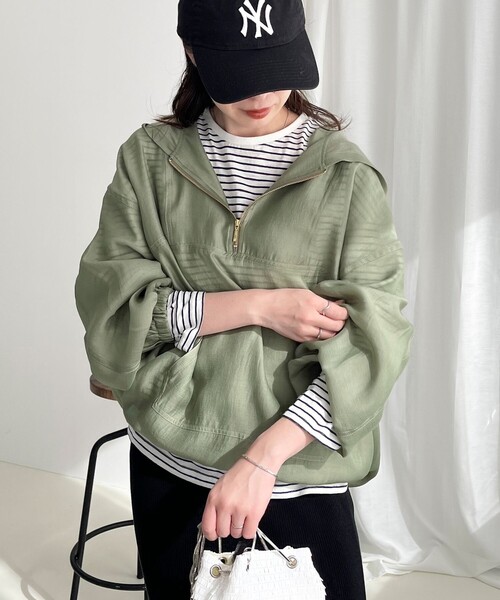 fredy emue（フレディエミュ）の「【新色登場！】シアーアノラックブルゾン（ブルゾン・レディース・ベージュ/オフホワイト/カーキ/グレー・38）」の2枚目の写真