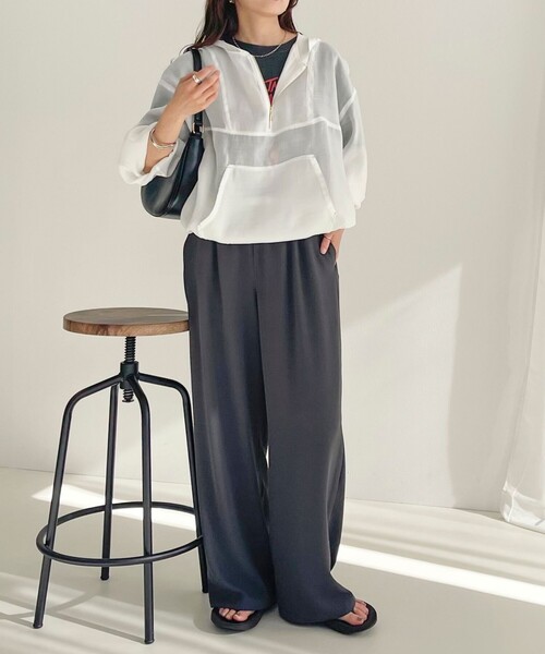 fredy emue（フレディエミュ）の「【新色登場！】シアーアノラックブルゾン（ブルゾン・レディース・ベージュ/オフホワイト/カーキ/グレー・38）」の5枚目の写真